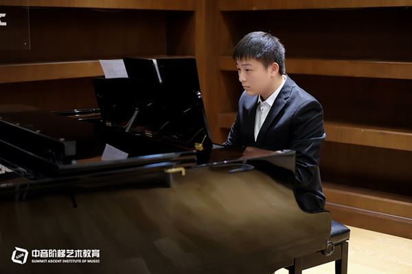 重庆市音乐高考培训中心