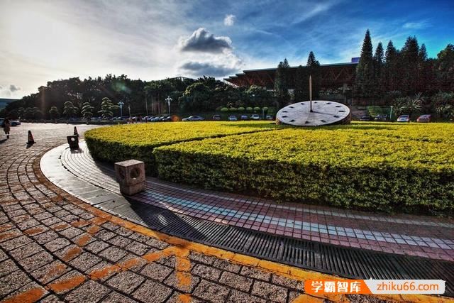 广东省哪些大学较好？广东外语外贸大学怎么样？