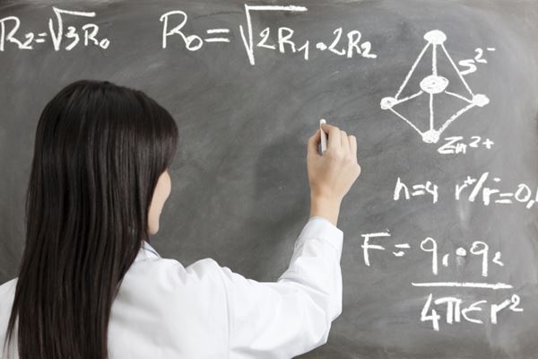 08上海高考数学试卷命题评价及09改革构想