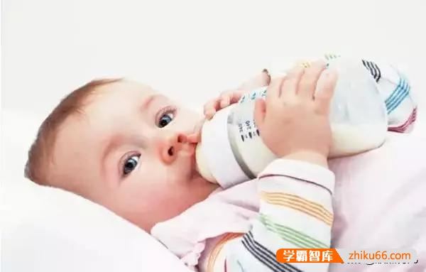 宝宝多大可以喝鲜牛奶？